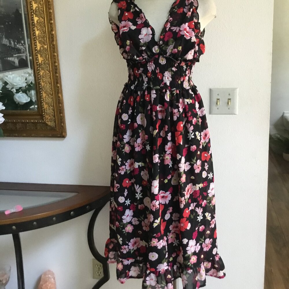 CHARLOTTE RUSSE Floral Printed Midi Summer Dress Ruffled Sleeveless Multicolor S